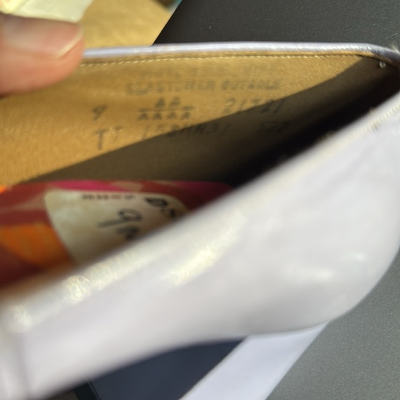 Late 1960s/Early 70s Deadstock Connie Lilac Chunky Block Heels - Picture 6 of 6